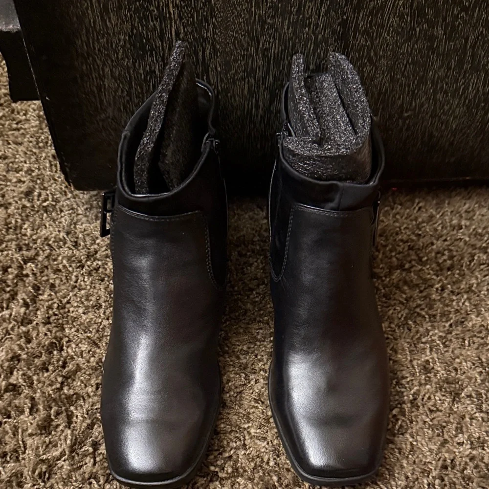 Easy Spirit Black Ankle Boots with Buckle Detail - Picture 2 of 7